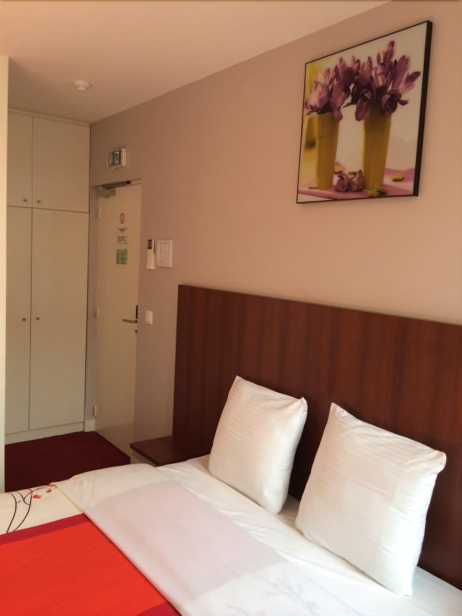 Hotel Rythme Saint-Cloud Ngoại thất bức ảnh
